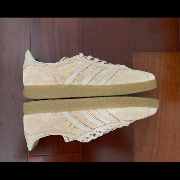 adidas Other - Mens adidas Gazelle sneaker size 8.5